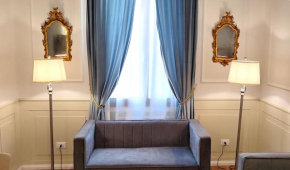 Venice Twist Suite